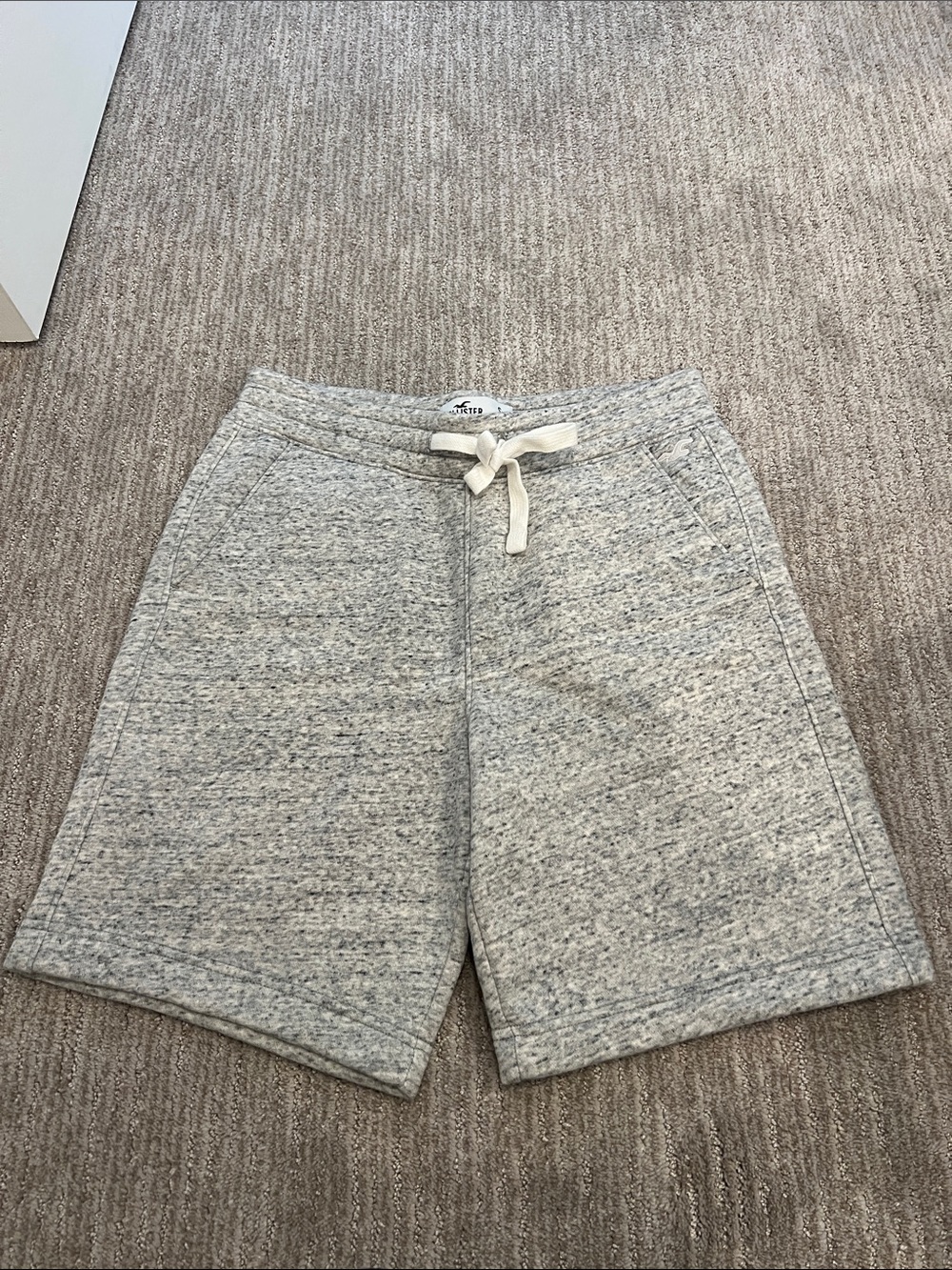 Hollister Men's Heather Light Gray Drawstring Athletic Shorts